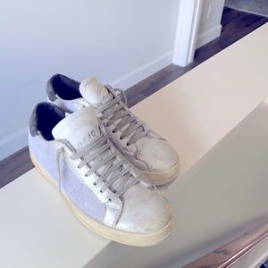P448 lace up sneaker
